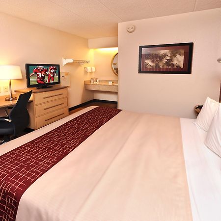 Red Roof Inn Fairmont Εξωτερικό φωτογραφία