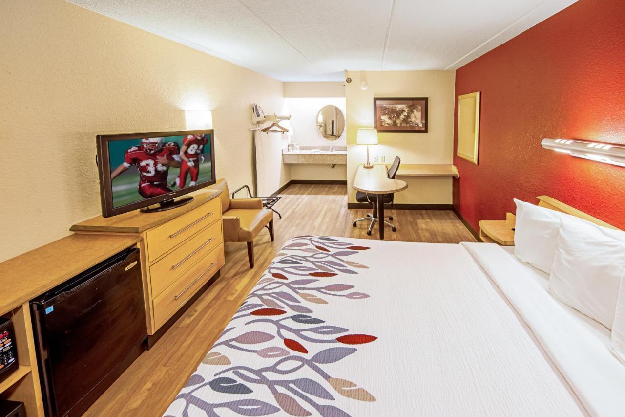 Red Roof Inn Fairmont Εξωτερικό φωτογραφία