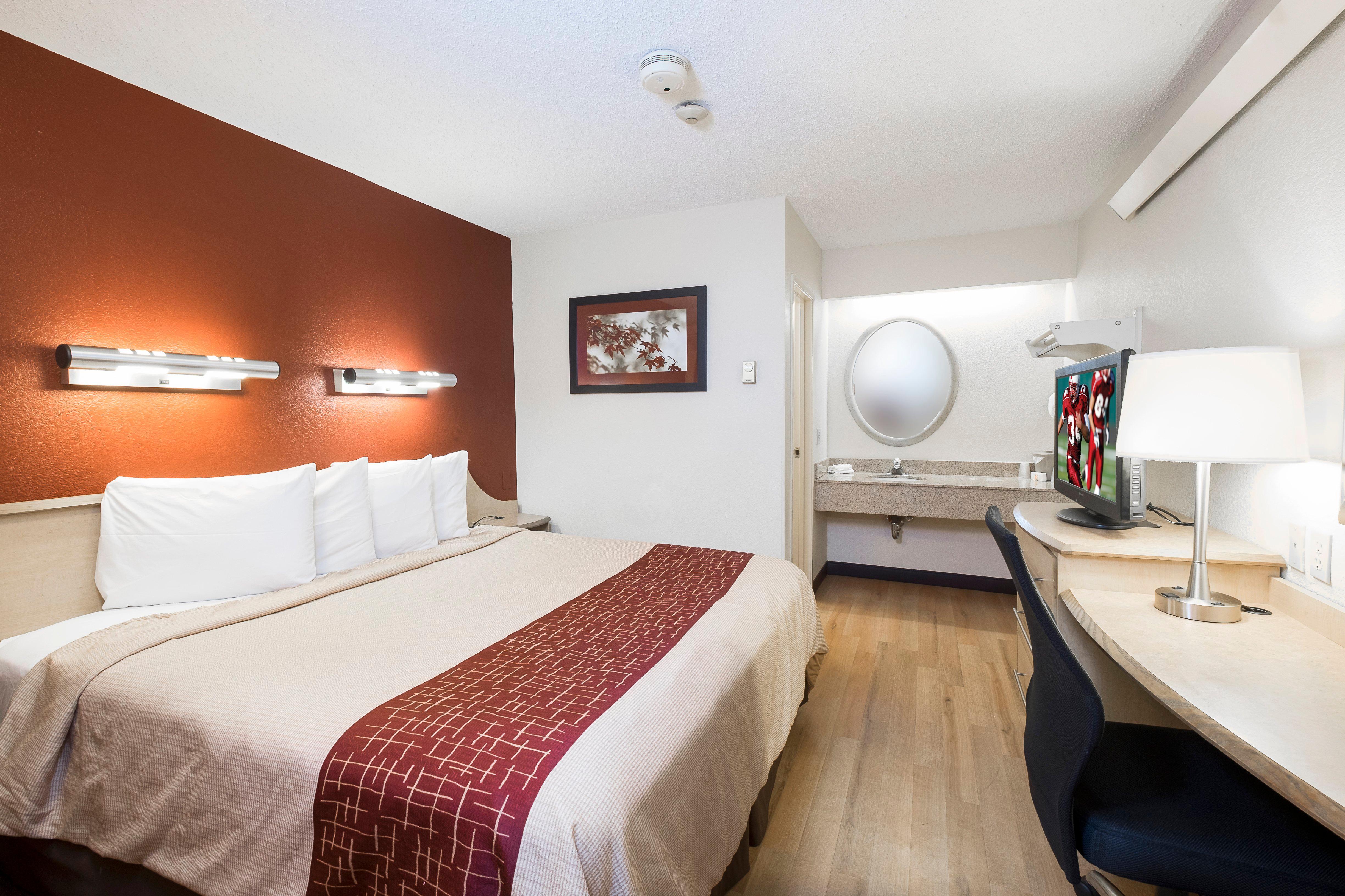 Red Roof Inn Fairmont Εξωτερικό φωτογραφία