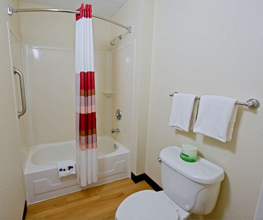 Red Roof Inn Fairmont Δωμάτιο φωτογραφία