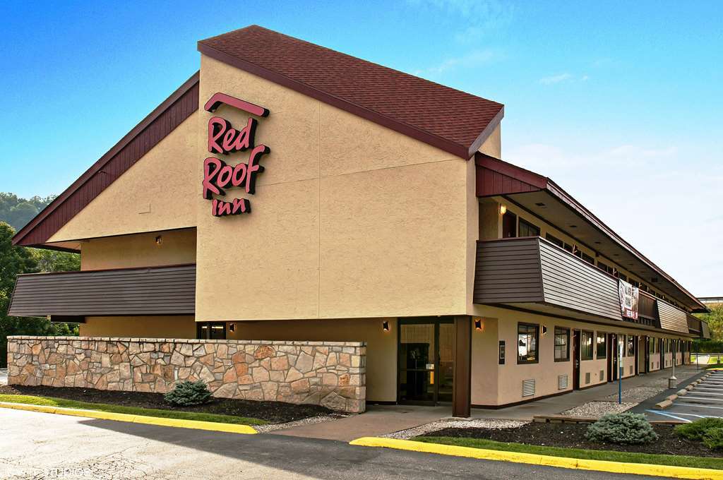 Red Roof Inn Fairmont Εξωτερικό φωτογραφία