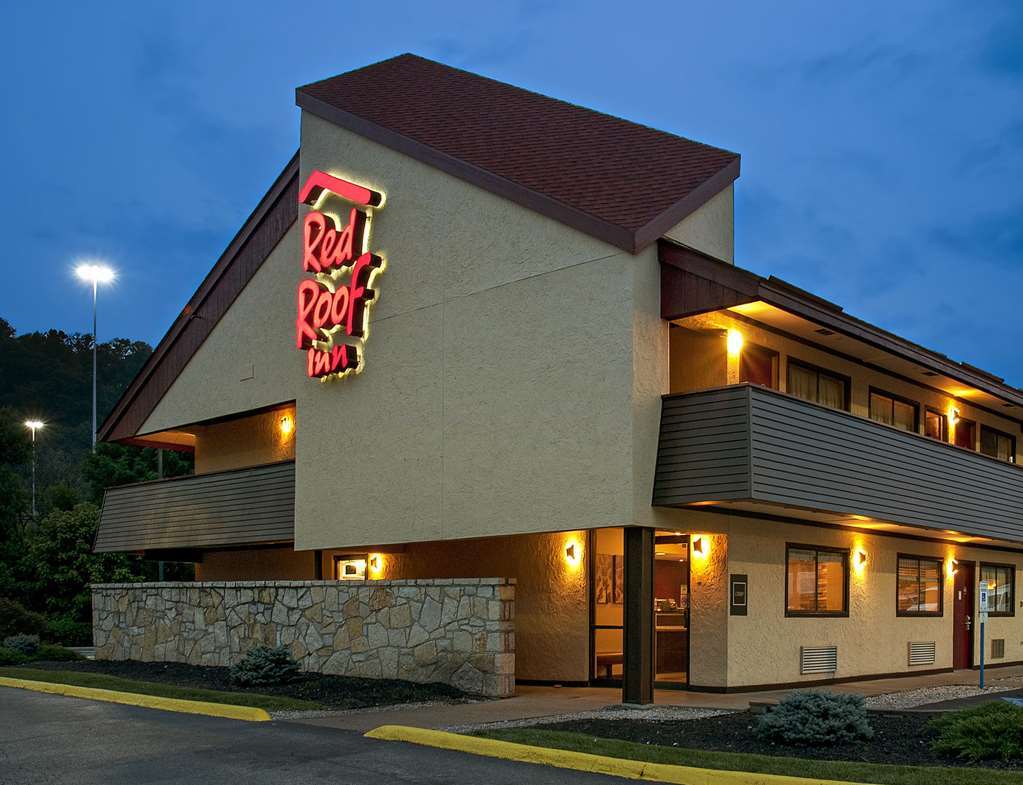 Red Roof Inn Fairmont Εξωτερικό φωτογραφία
