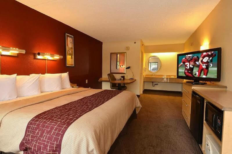 Red Roof Inn Fairmont Εξωτερικό φωτογραφία